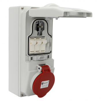 Preview: CEE Schaltersteckdose 5x32A IP44 inkl. Sicherung mit Interlock abschaltbar