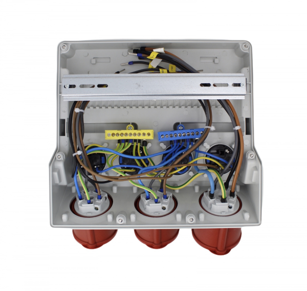 Mobilverteiler bis 12 Module (2x CEE 5P 16A + 1x CEE 5P 32A + 4x Schutzkontakt 230V)